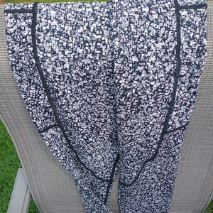 Zyia leggings